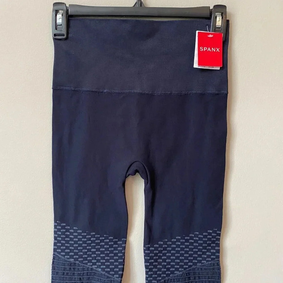 NWT SPANX Women's Size Small Look At Me Now Seamless Moto Leggings Indigo Sky - Picture 6 of 16